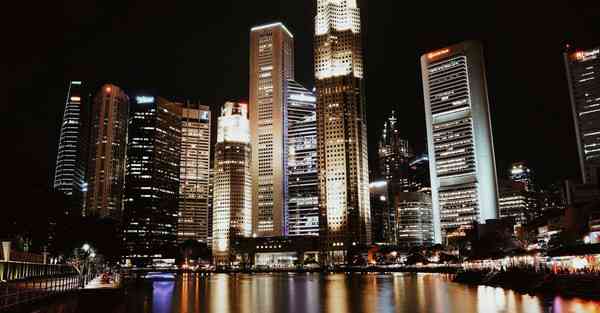 大数据包含设备数据的行业文章