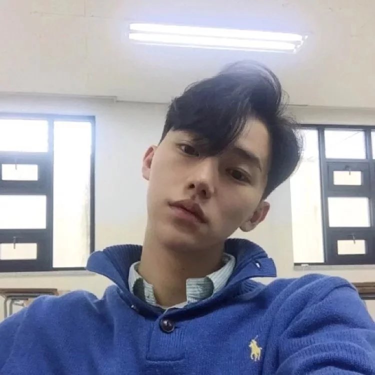 容志秀伟