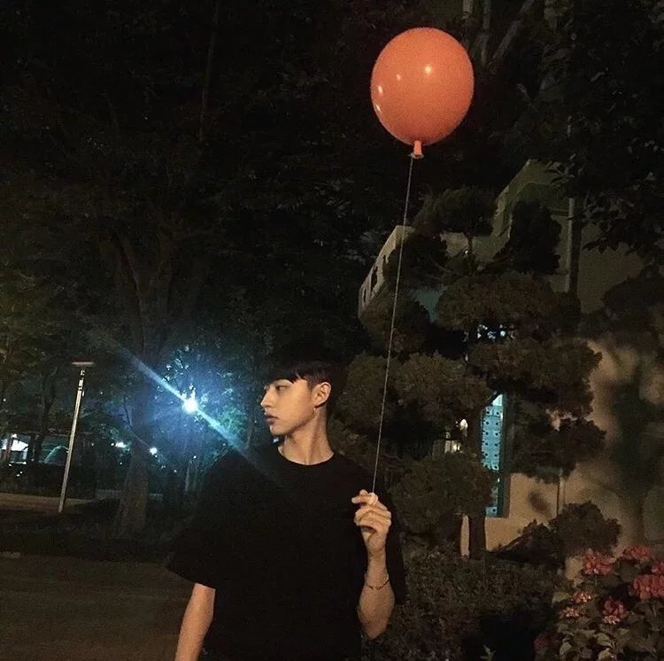 溥莎坚杰