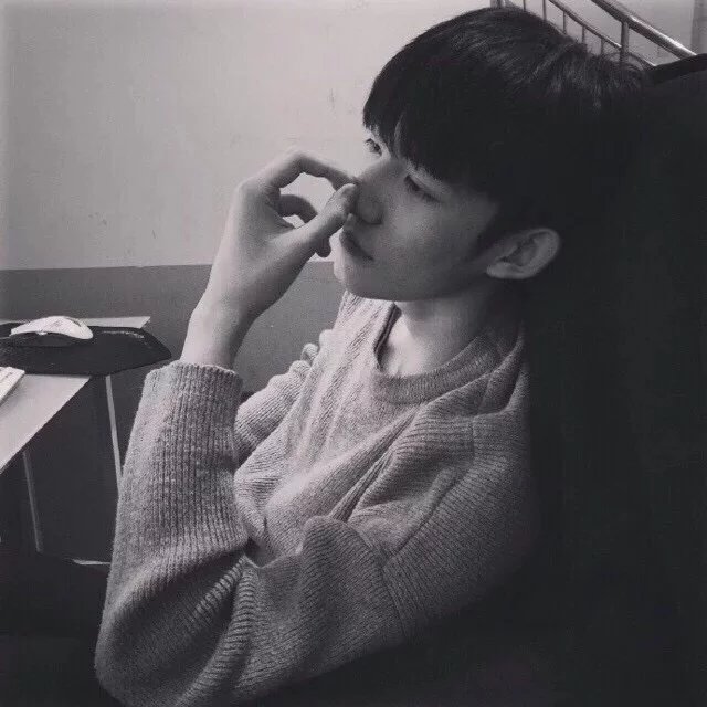 姚明烟卿