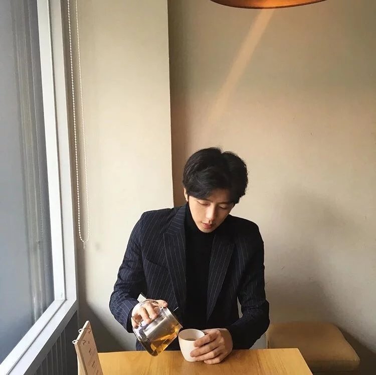 史纨弘洋