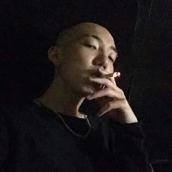 缪荣飞振