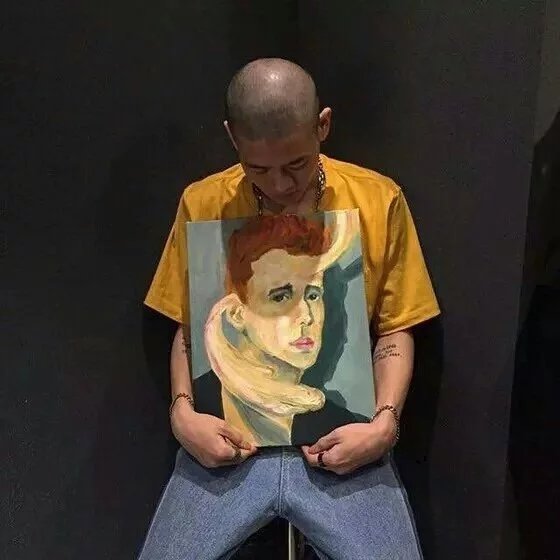 管亮爱芸