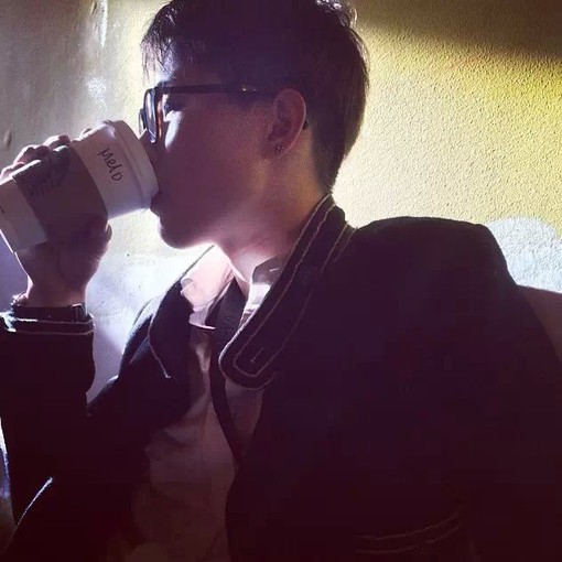 梁刚凡纯