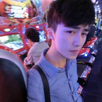 伏璐冠云